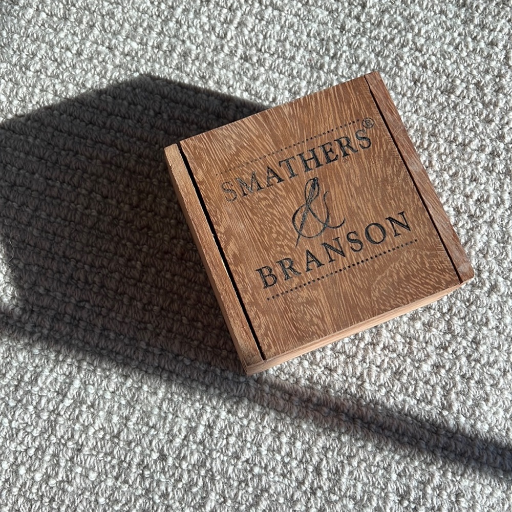 Smathers and Branson needle point belt NWT